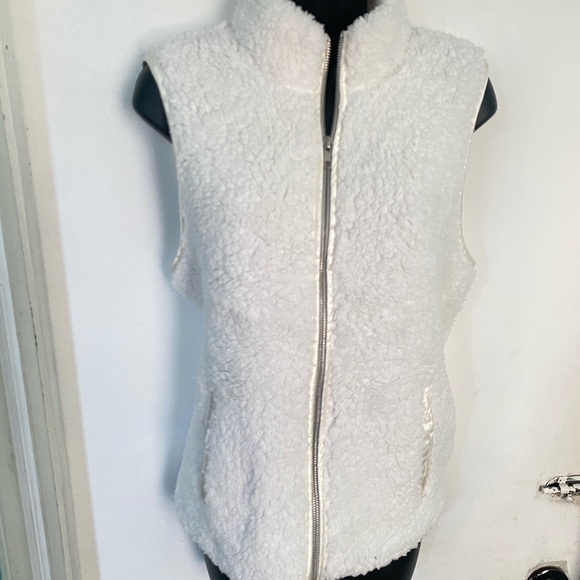 NWT Dressbarn Sunday Snow White vest (M) - Picture 5 of 7